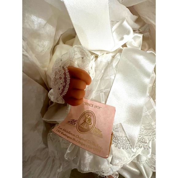 Lee Middleton 2000 Original Doll Model 00320 #146/1500-"She's So Pretty"-NEW! - Picture 5 of 11